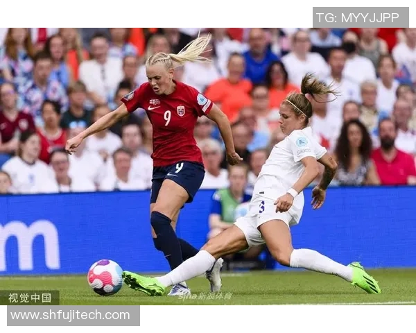 挪威女足与英格兰女足激战正酣比分揭晓引发热议